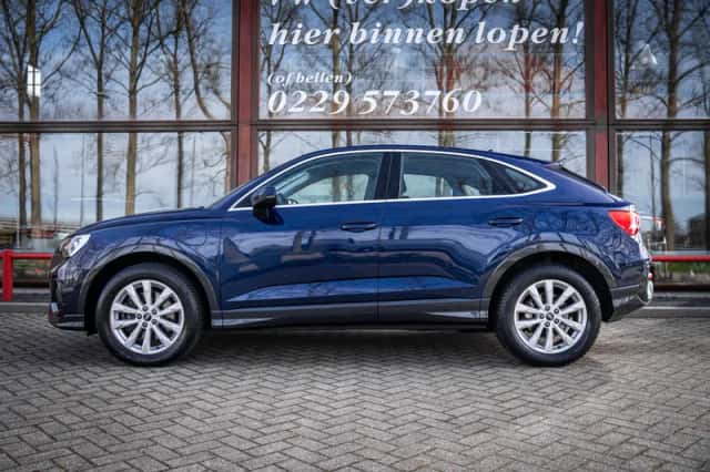 Audi Q3 (2021) thumbnail 3