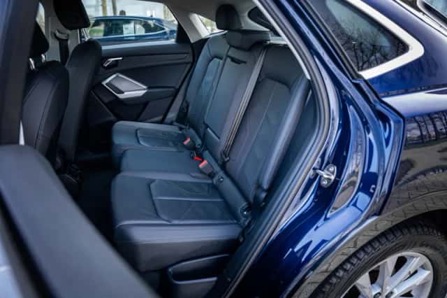 Audi Q3 (2021) thumbnail 6