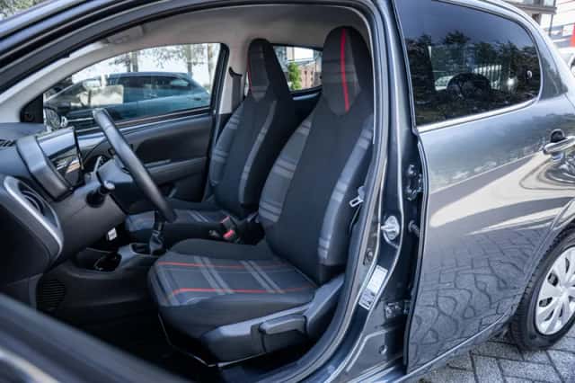 Peugeot 108 (2015) thumbnail 6
