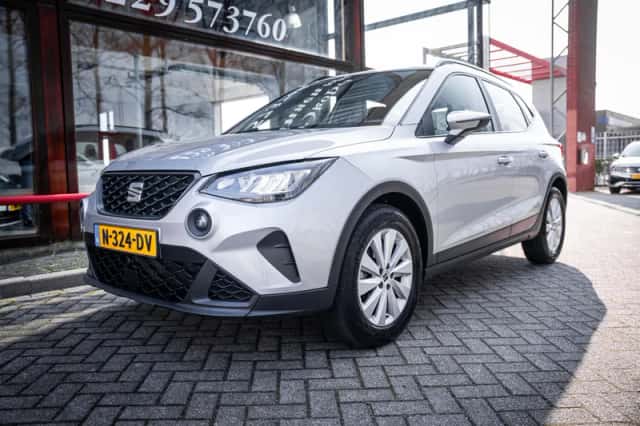 SEAT Arona (2021) thumbnail 1