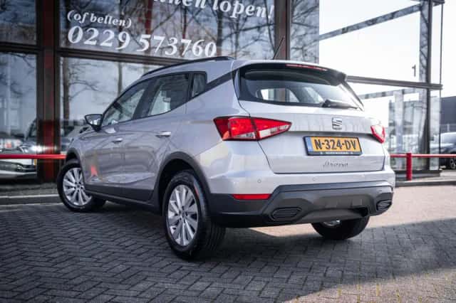 SEAT Arona (2021) thumbnail 5