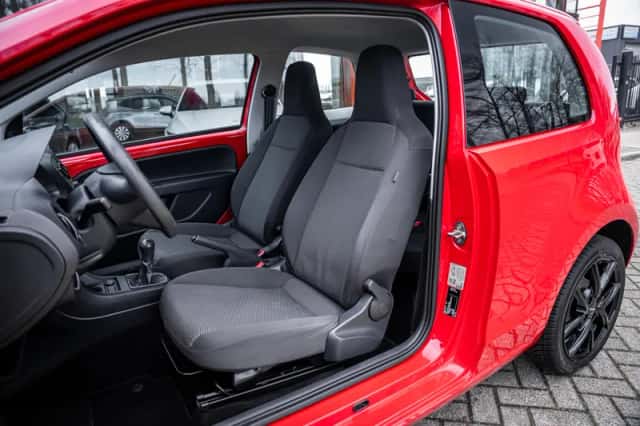 SEAT Mii (2017) thumbnail 4