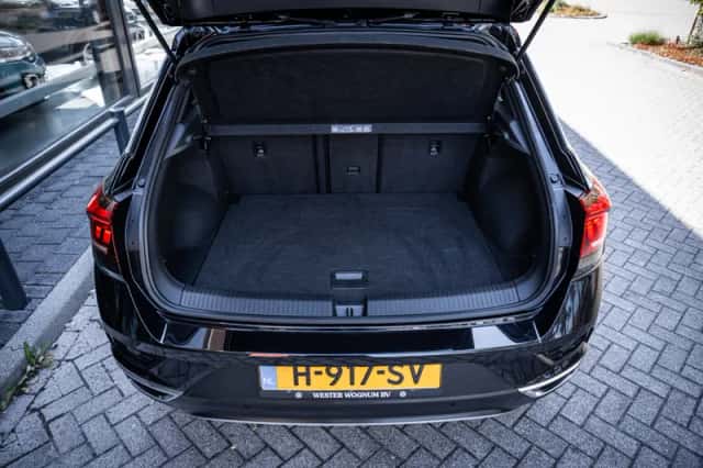 Volkswagen T-Roc (2020) thumbnail 5