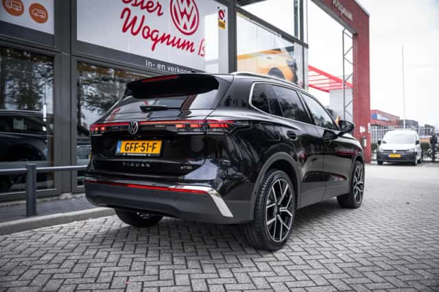 Volkswagen Tiguan (2024) thumbnail 4