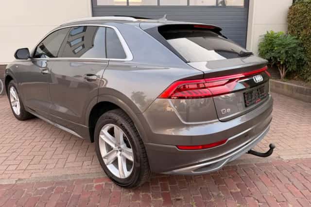 Audi Q8 (2019) thumbnail 2