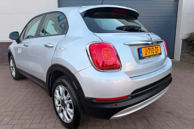 Fiat 500X (2016) thumbnail 2