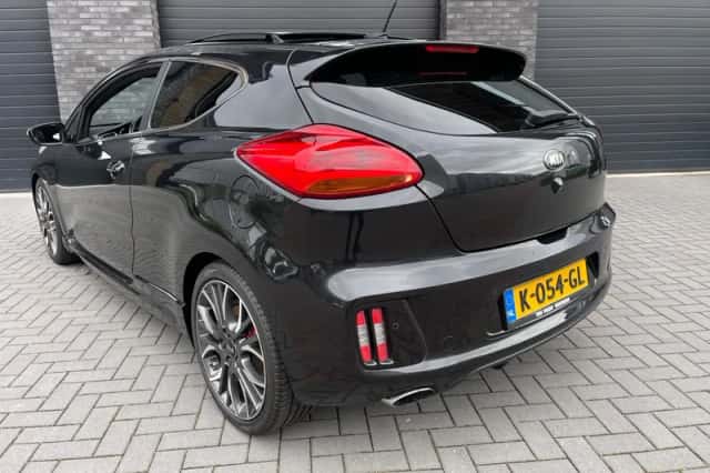 Kia Pro Cee'd (2014) thumbnail 2