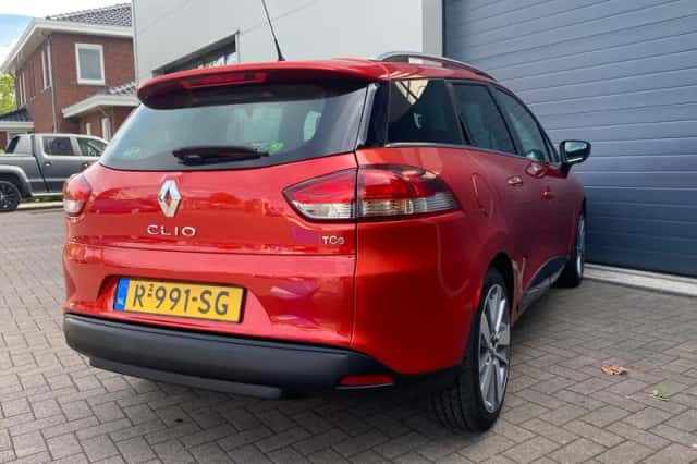 Renault Clio (2014) thumbnail 3