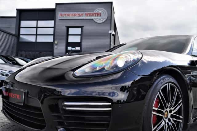 Porsche Panamera (2015) thumbnail 3
