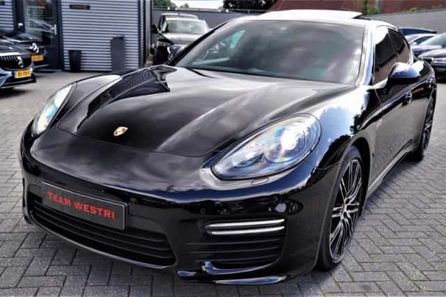 Porsche Panamera (2015) thumbnail 4