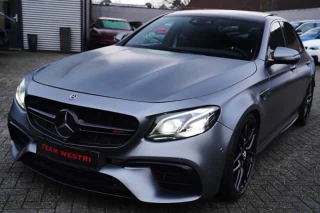 Mercedes-Benz Benz (2018) thumbnail 3