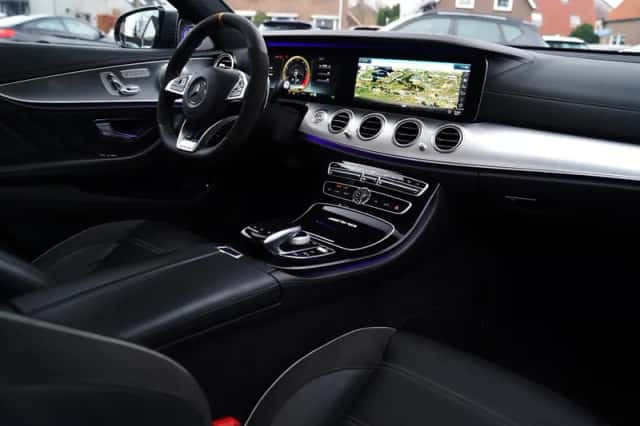 Mercedes-Benz Benz (2018) thumbnail 6