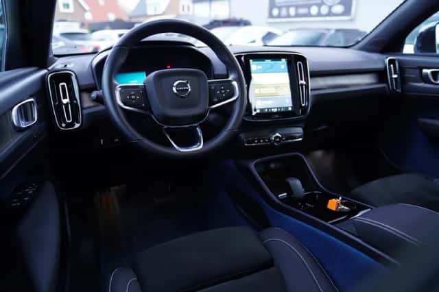 Volvo C40 (2022) thumbnail 3