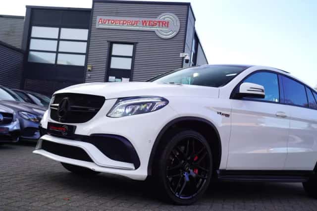 Mercedes-Benz Benz (2016) thumbnail 6
