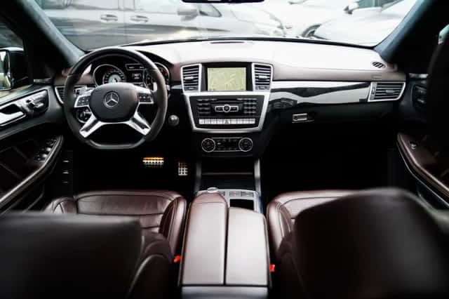 Mercedes-Benz Benz (2013) thumbnail 3