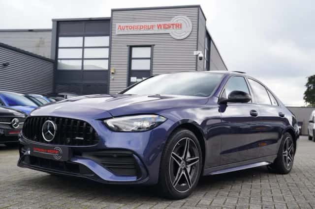 Mercedes-Benz Benz (2025) thumbnail 1