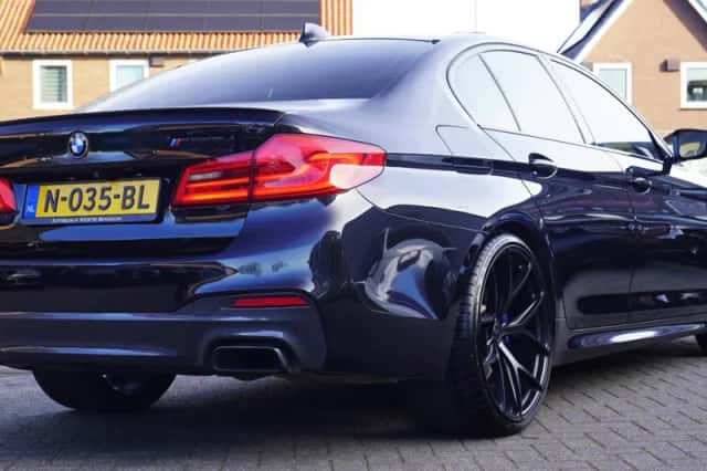 BMW 5-Serie (2018) thumbnail 2