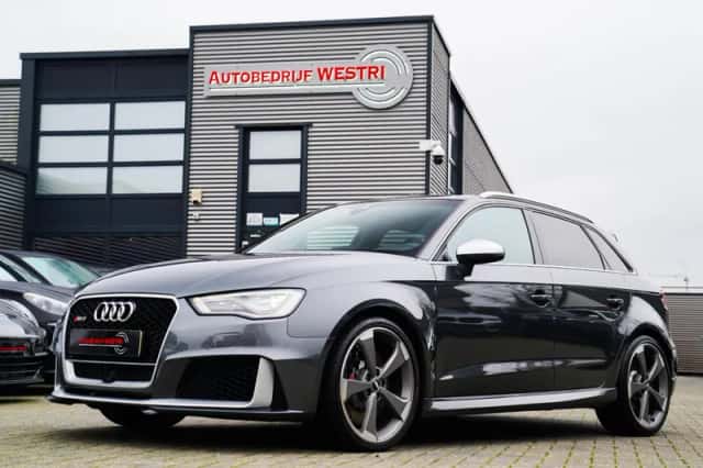 Audi RS3 (2016) thumbnail 1