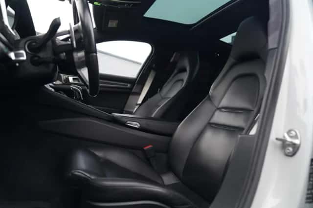 Porsche Panamera (2017) thumbnail 6