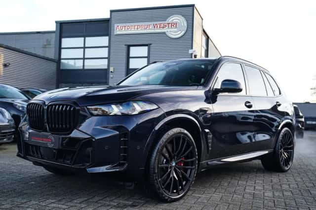 BMW X5 (2023) thumbnail 1