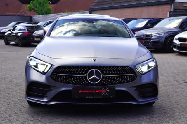 Mercedes-Benz Benz (2018) thumbnail 4