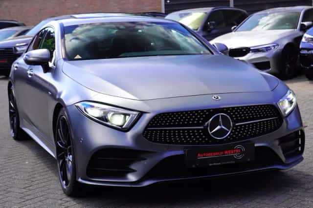 Mercedes-Benz Benz (2018) thumbnail 5