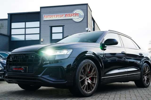 Audi Q8 (2021) thumbnail 1