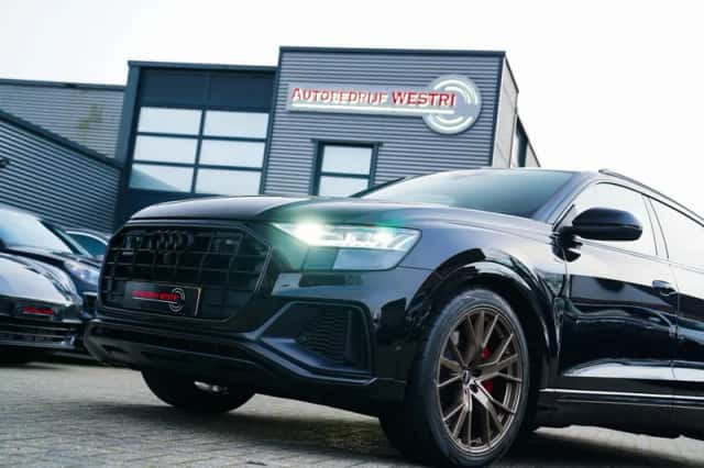 Audi Q8 (2021) thumbnail 4