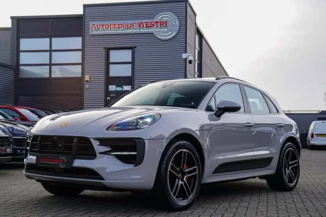 Porsche Macan (2020) thumbnail 1