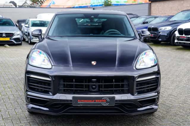 Porsche Cayenne (2020) thumbnail 5