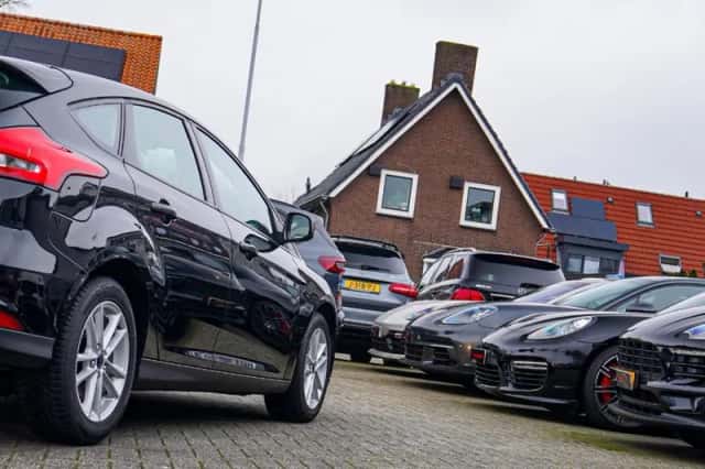Ford Focus (2018) thumbnail 3