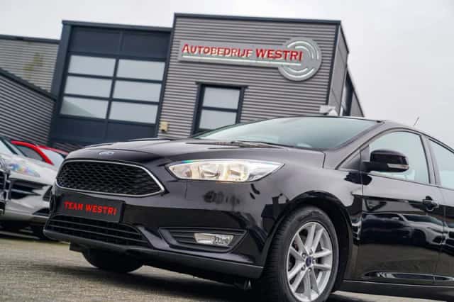 Ford Focus (2018) thumbnail 4