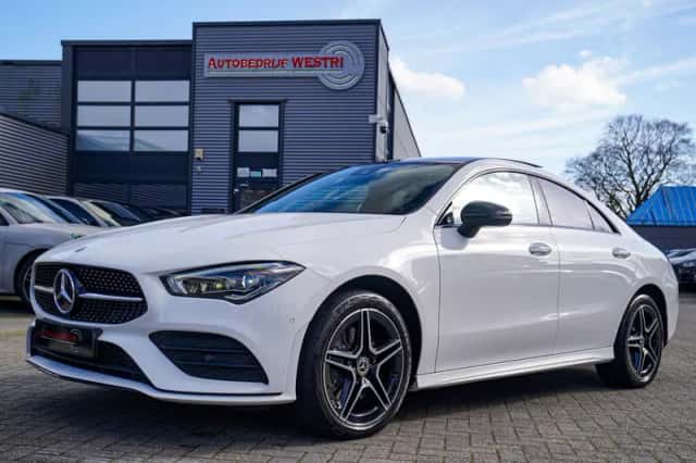 Mercedes-Benz Benz (2022) thumbnail 1