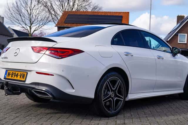 Mercedes-Benz Benz (2022) thumbnail 2
