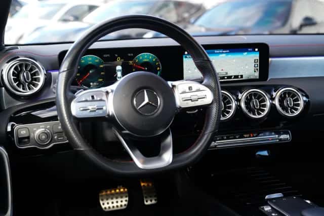 Mercedes-Benz Benz (2022) thumbnail 6