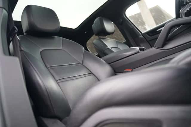 Porsche Cayenne (2020) thumbnail 4