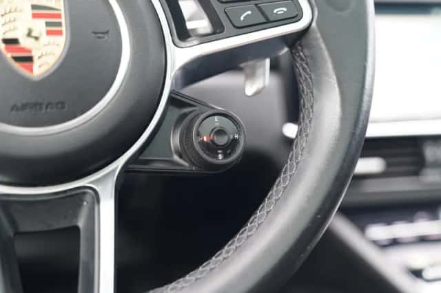 Porsche Cayenne (2020) thumbnail 6
