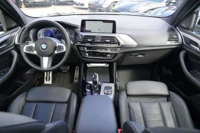 BMW X3 (2018) thumbnail 3
