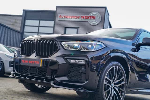 BMW X6 (2021) thumbnail 4