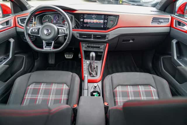 Volkswagen Polo (2018) thumbnail 3