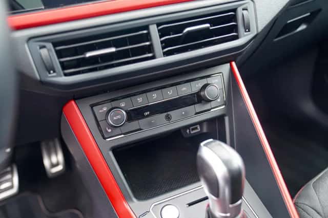 Volkswagen Polo (2018) thumbnail 6