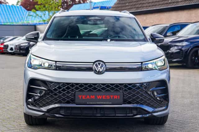 Volkswagen Tiguan (2025) thumbnail 6
