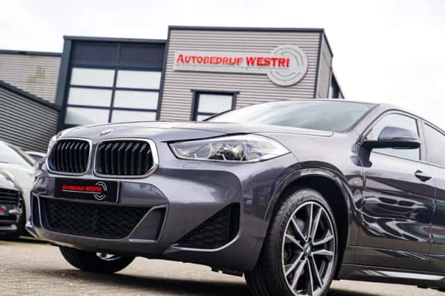 BMW X2 (2021) thumbnail 4