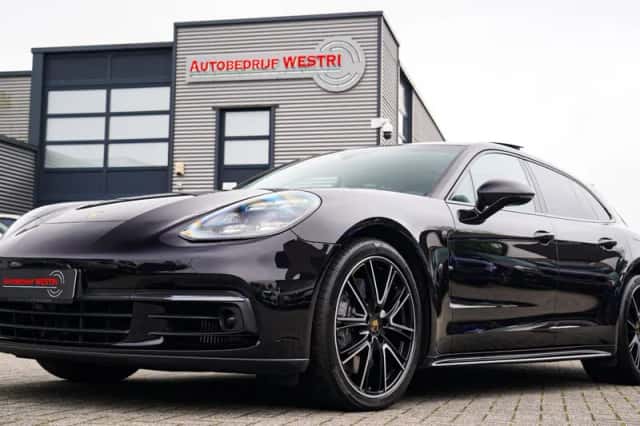 Porsche Panamera (2019) thumbnail 1