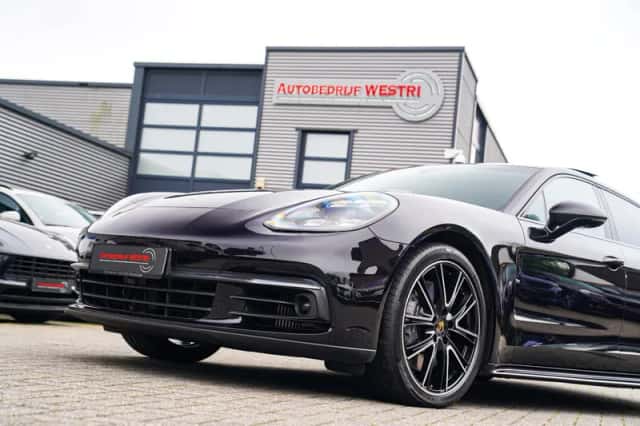 Porsche Panamera (2019) thumbnail 2