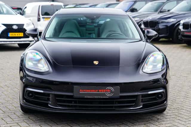 Porsche Panamera (2019) thumbnail 4