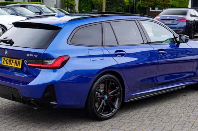 BMW 3-Serie (2023) thumbnail 2
