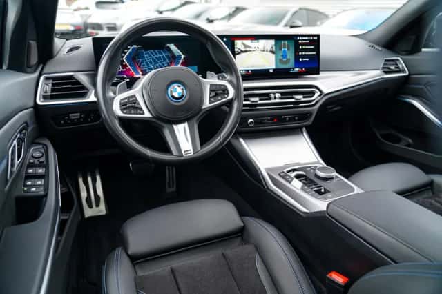 BMW 3-Serie (2023) thumbnail 4