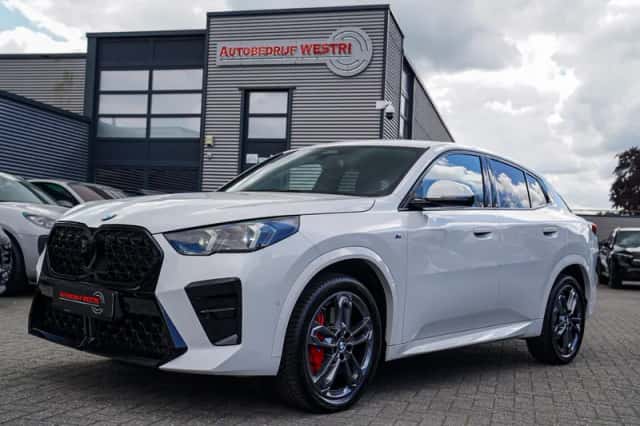 BMW X2 (2025) thumbnail 1