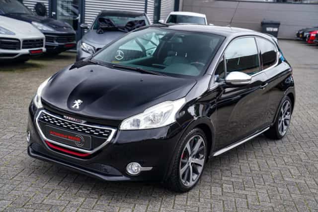 Peugeot 208 (2014) thumbnail 6